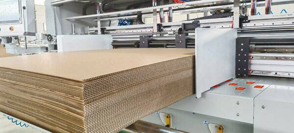 Cardboard-feeding-BM1800-mini-600x272