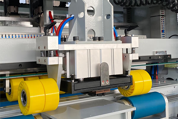 handle-die-cutting